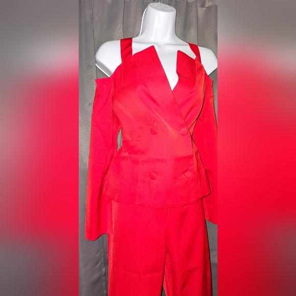 2 Piece pantsuit with cutout-sleeved blazer - Picture 4 of 10